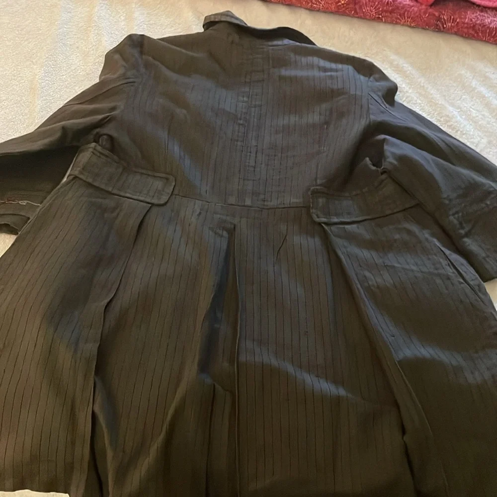 Mrs. Pepper Brown Coat - Picture 5 of 5